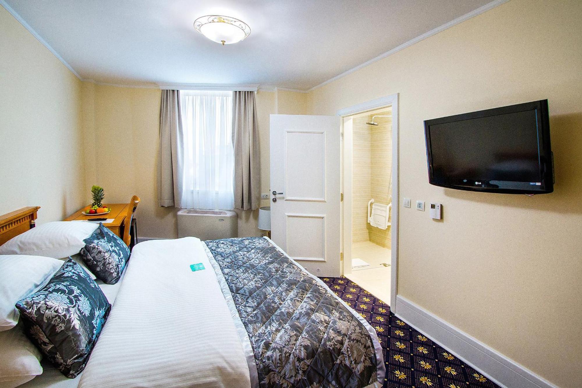 A Hoteli - Hotel Sloboda Szabács Kültér fotó
