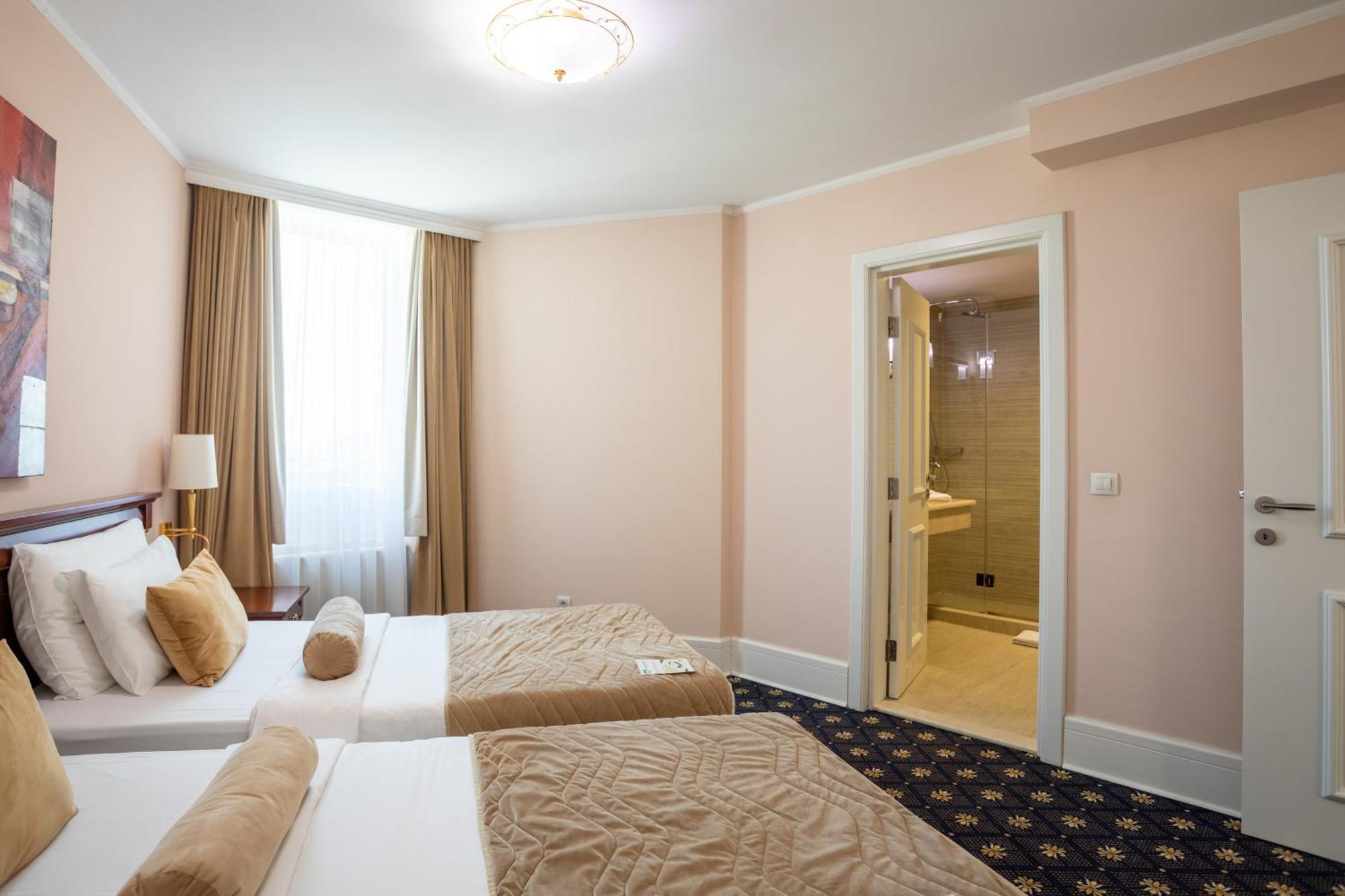 A Hoteli - Hotel Sloboda Szabács Kültér fotó